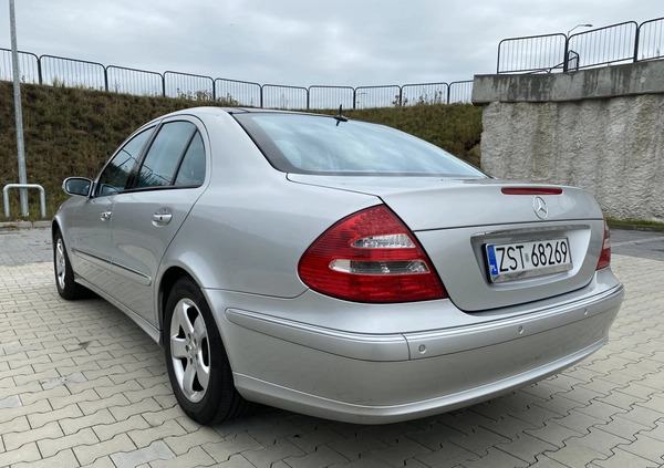 Mercedes-Benz Klasa E cena 27900 przebieg: 215107, rok produkcji 2002 z Knurów małe 466